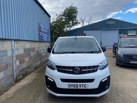 VAUXHALL VIVARO 1.5 Turbo D 2900 Sportive